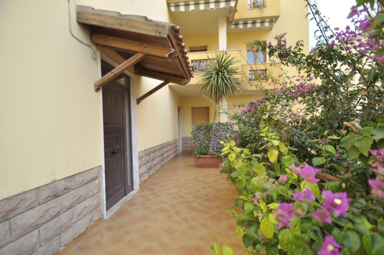 Bed and Breakfast Al 32 y 3 Alguer Exterior foto